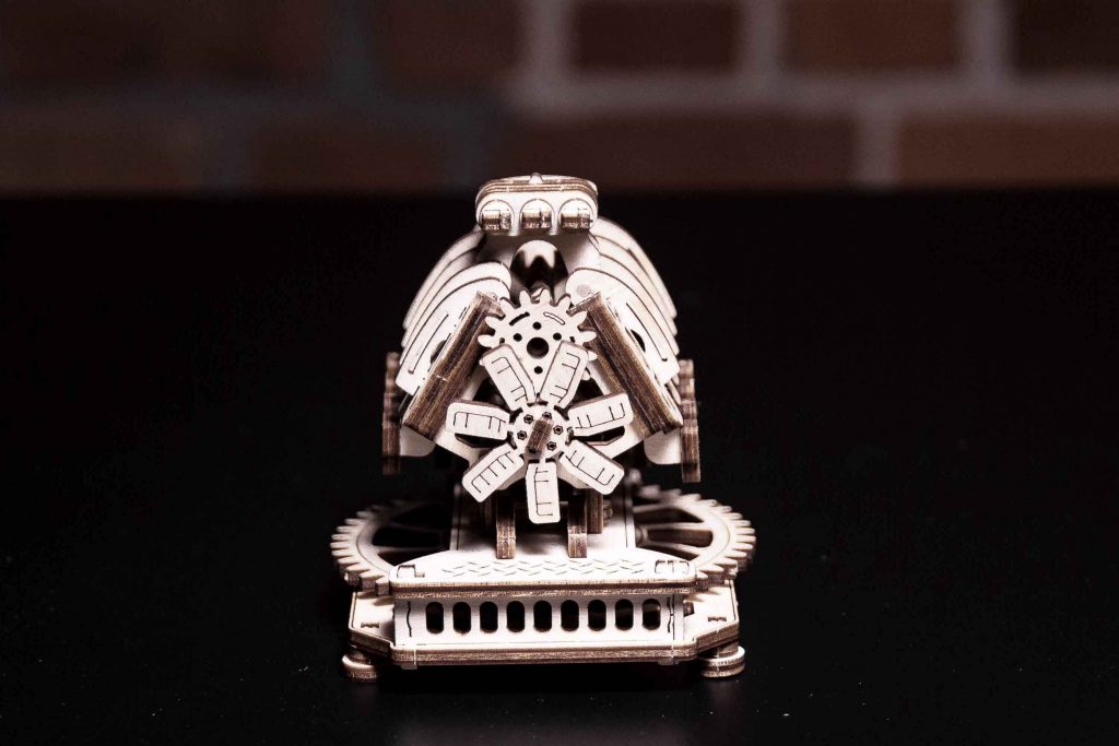 V8 Engine Puzzle NEW Wooden Mechanical 3D Model by WoodenCity
